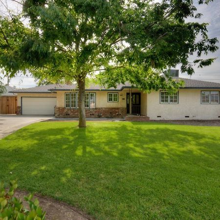 Updated Spacious Home Fresno Exterior photo